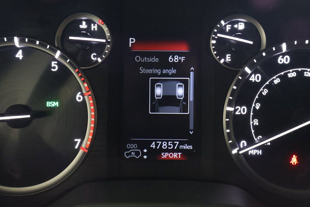 Used 2023 Lexus GX 460 Luxury w/ Off Road Package image 18