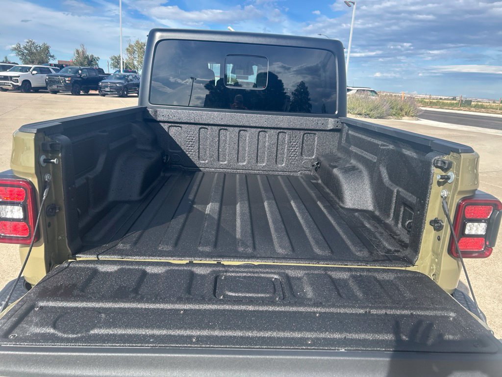 New 2027 Jeep Gladiator Sport AWD/4WD image 5