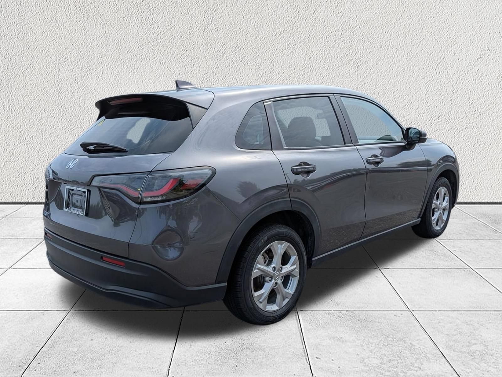 Used 2024 Honda HR-V LX image 3