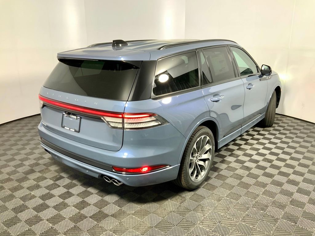 New 2026 Lincoln Aviator AWD image 19