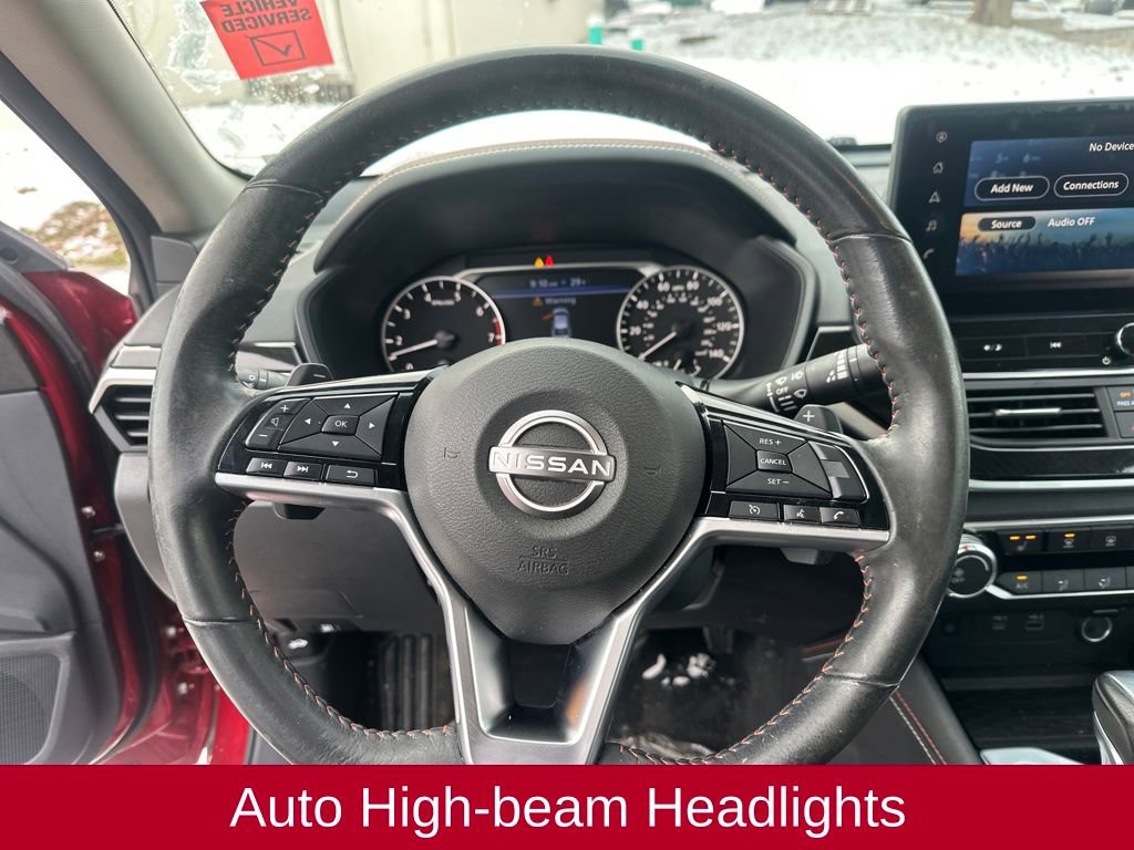 Used 2023 Nissan Altima 2.5 SR w/ SR Premium Package image 16