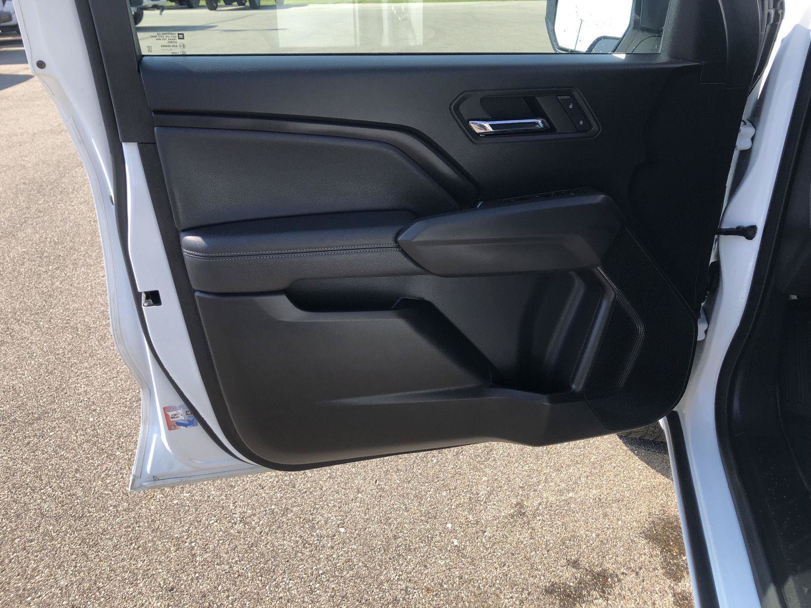 Used 2026 Chevrolet Colorado LT w/ LT Convenience Package AWD/4WD image 17