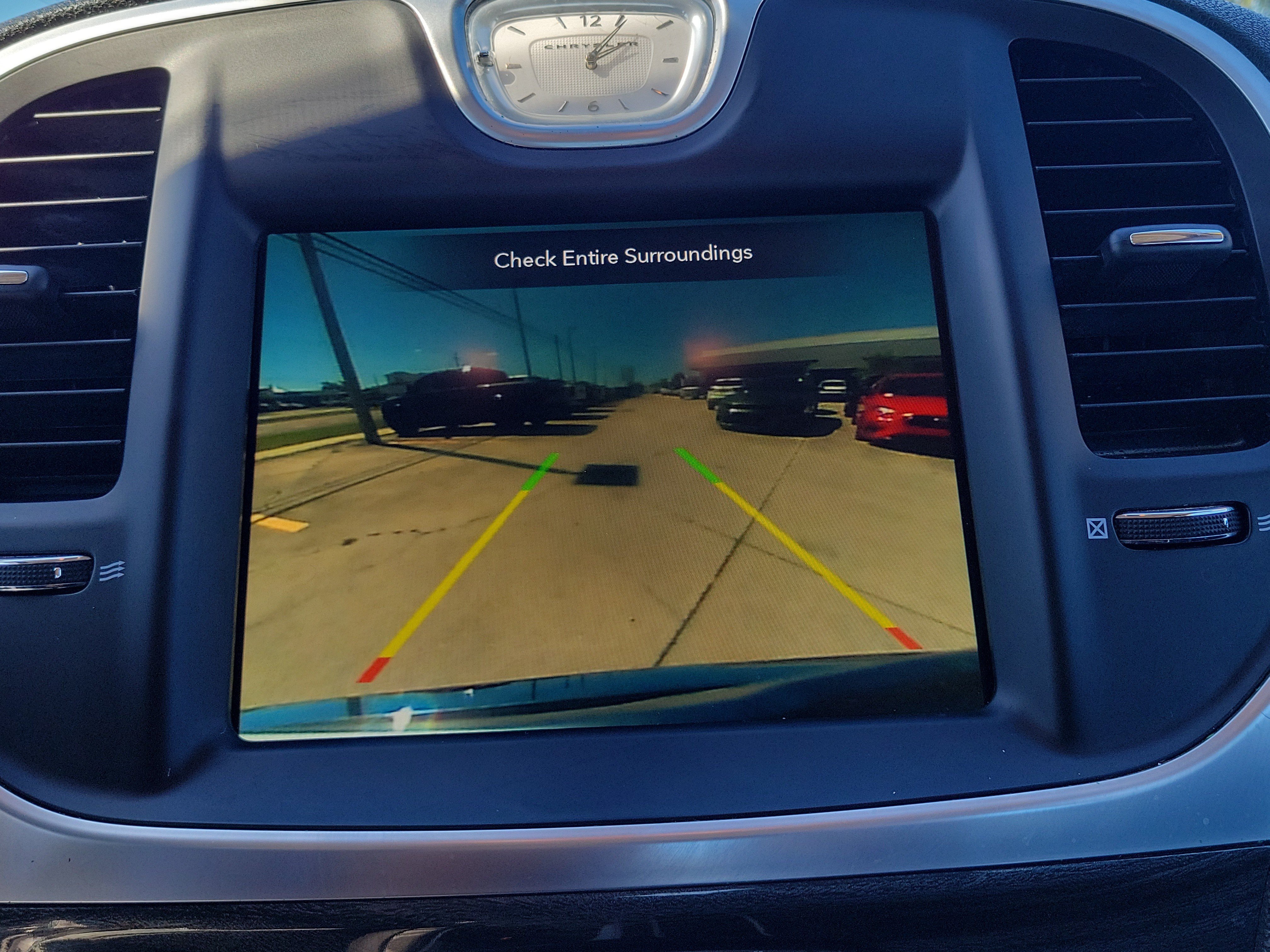 Used 2019 Chrysler 300 Touring RWD image 21