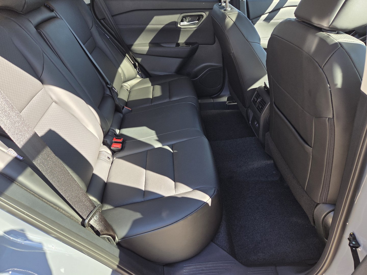 New 2027 Nissan Rogue Dark Armor AWD/4WD image 23