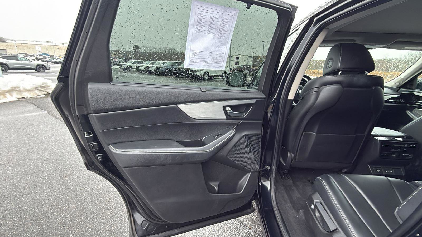 Used 2023 Acura MDX SH-AWD w/ Technology Package image 23