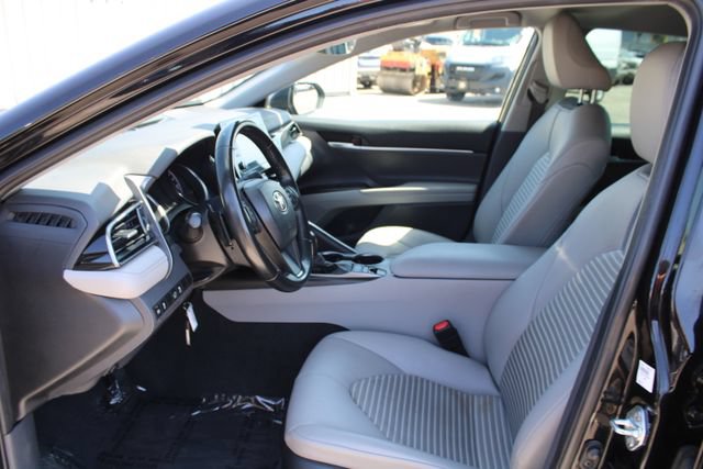 Used 2024 Toyota Camry SE FWD image 31