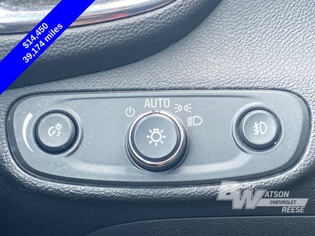 Used 2017 Chevrolet Trax Premier w/ Driver Confidence II Package FWD image 28