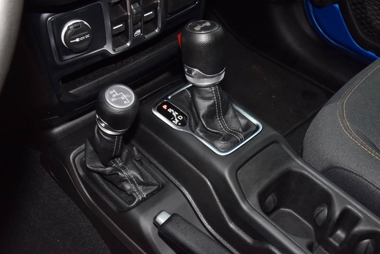 Used 2024 Jeep Wrangler Unlimited Sport AWD/4WD image 31