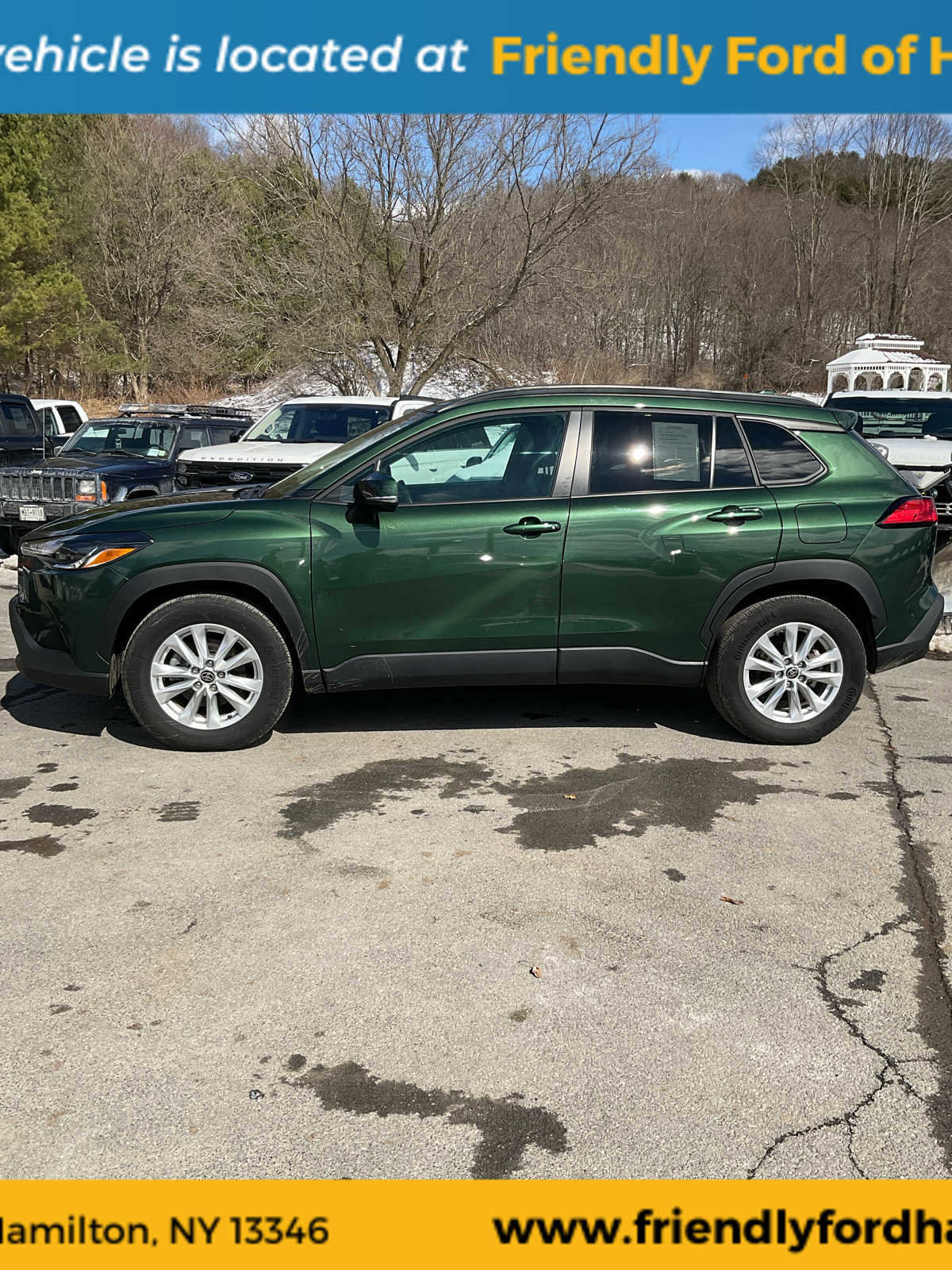 Used 2023 Toyota Corolla Cross LE w/ Moonroof Package image 6