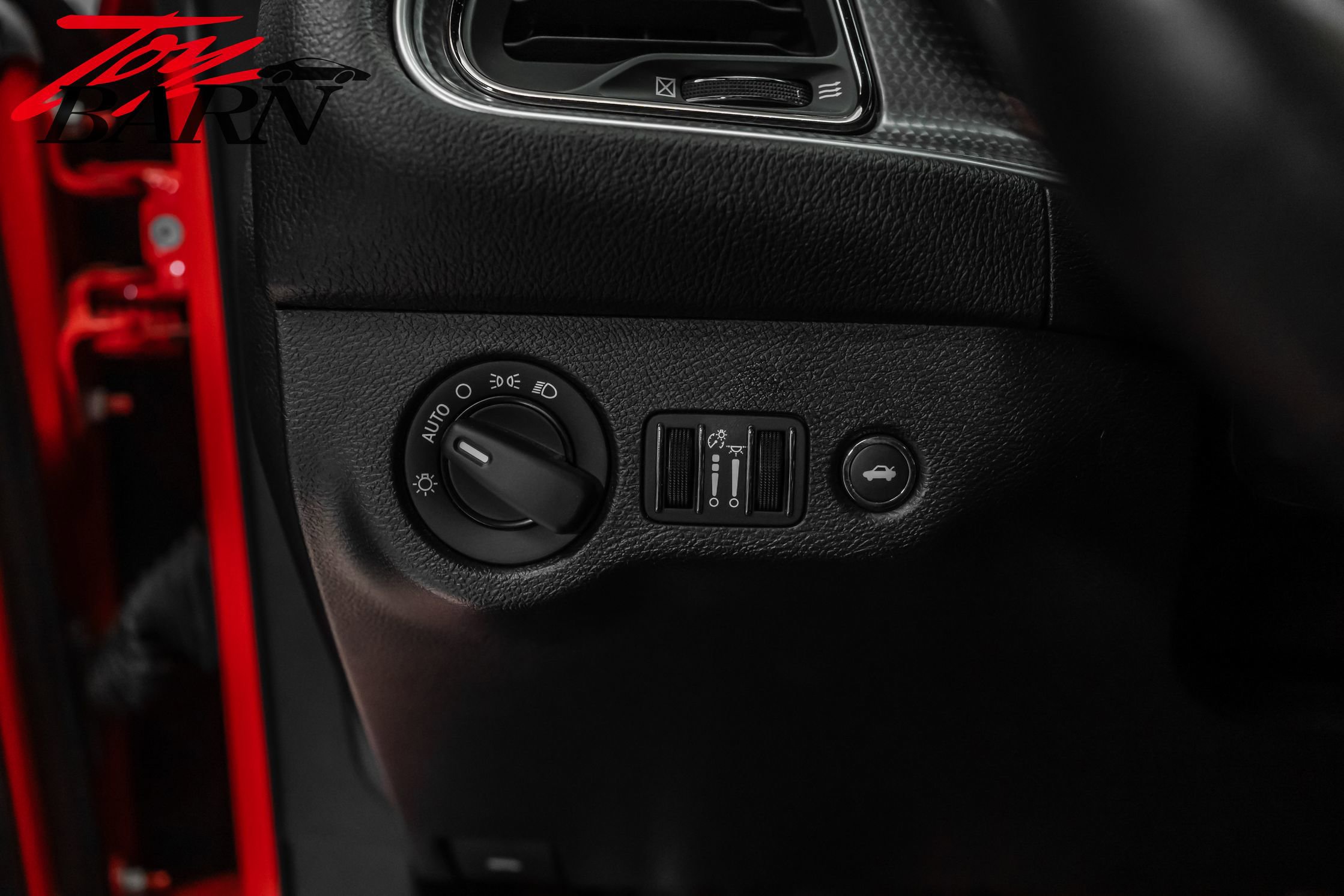 Used 2017 Dodge Challenger SRT Hellcat image 29