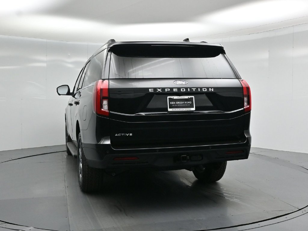 New 2026 Ford Expedition Active AWD/4WD image 28