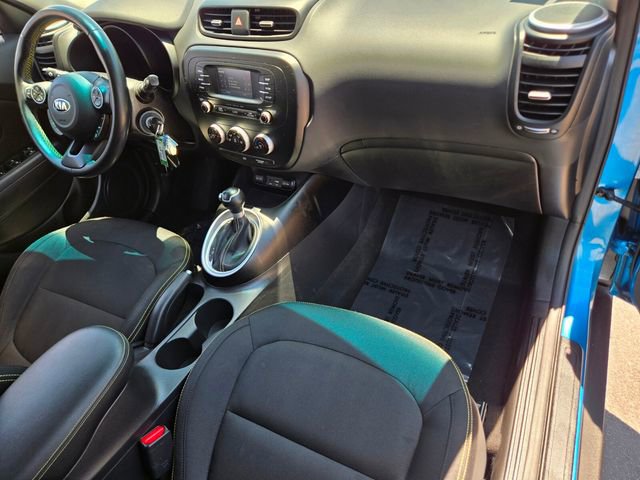 Used 2016 Kia Soul + w/ Designer's Package FWD image 21