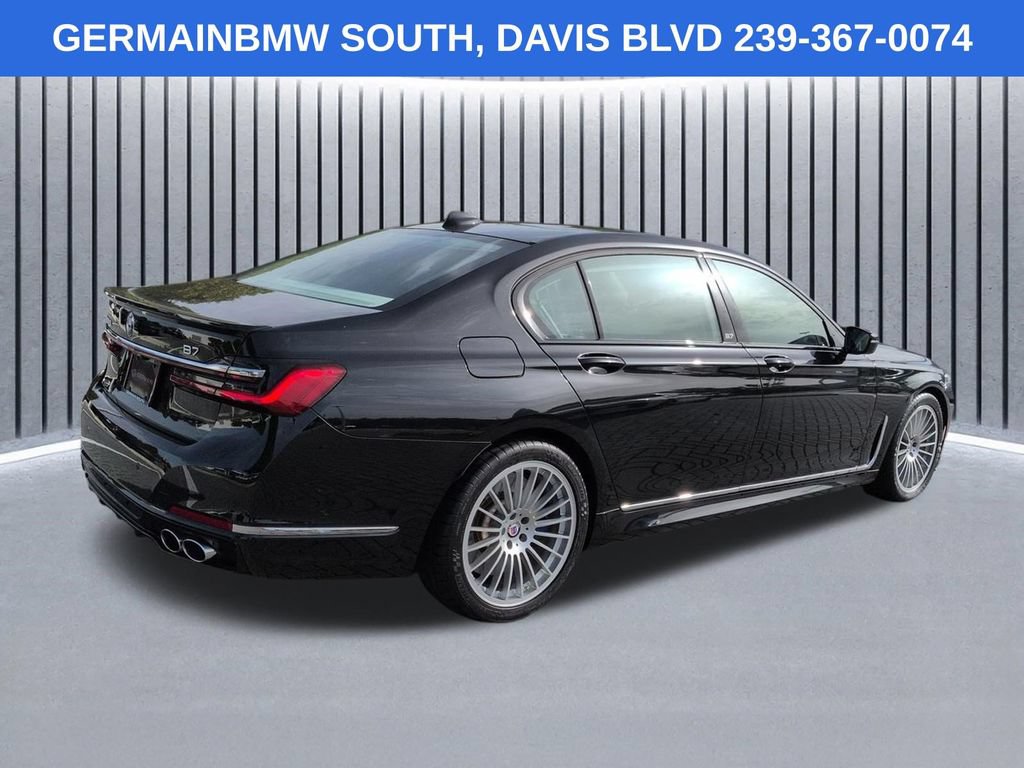 Used 2022 BMW ALPINA B7 xDrive AWD/4WD image 5
