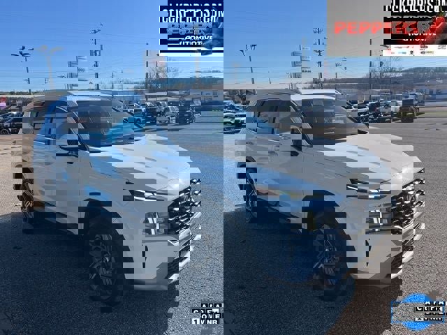 Used 2023 Hyundai Santa Fe SEL image 8