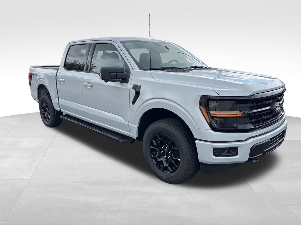 New 2025 Ford F150 XLT w/ Equipment Group 302A MID image 7