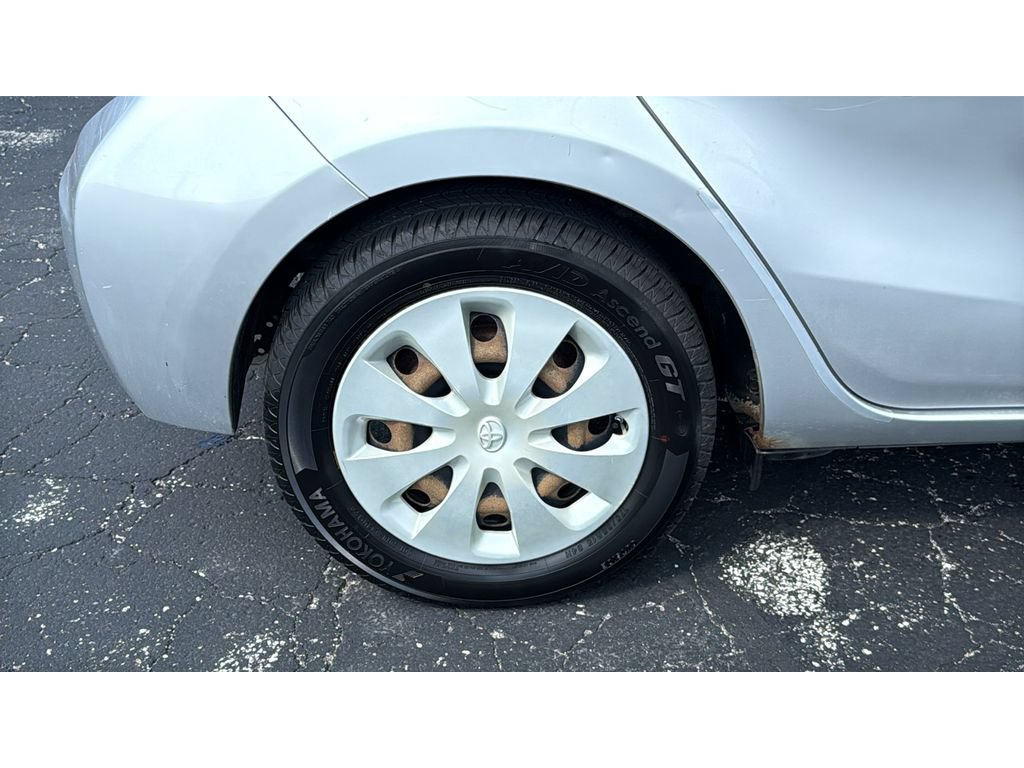 Used 2014 Toyota Prius C One FWD image 13