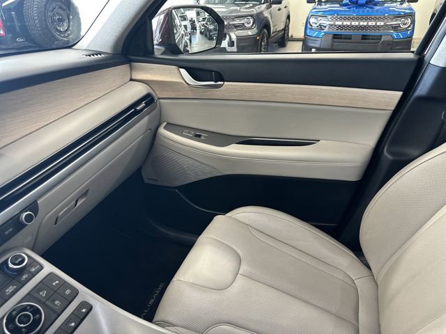 Used 2023 Hyundai Palisade Limited AWD/4WD image 26