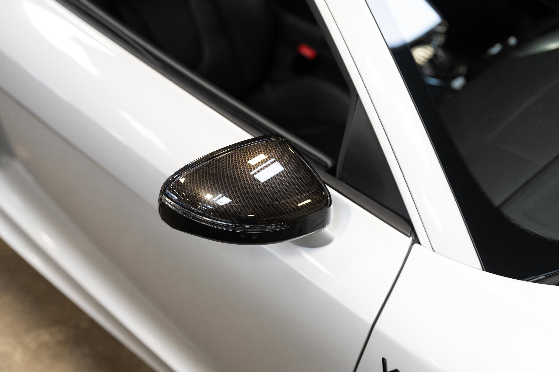 Used 2011 Audi R8 V10 image 40