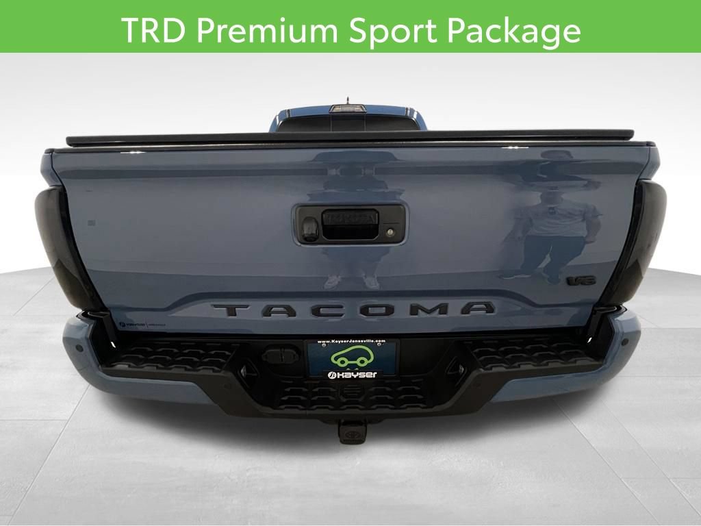 Used 2019 Toyota Tacoma TRD Sport AWD/4WD image 5
