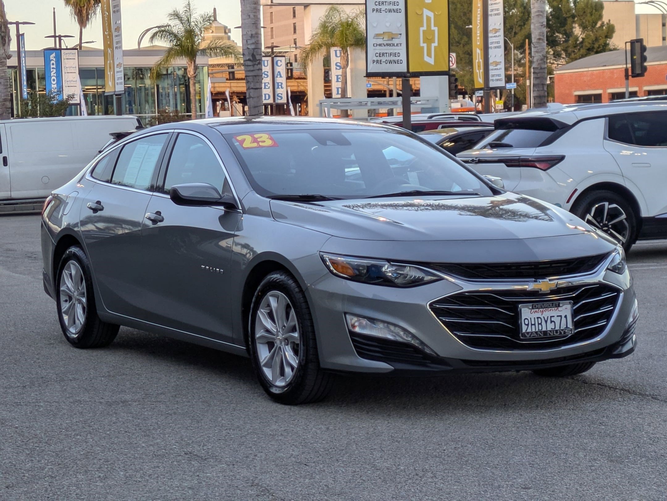 Used 2023 Chevrolet Malibu LT image 3