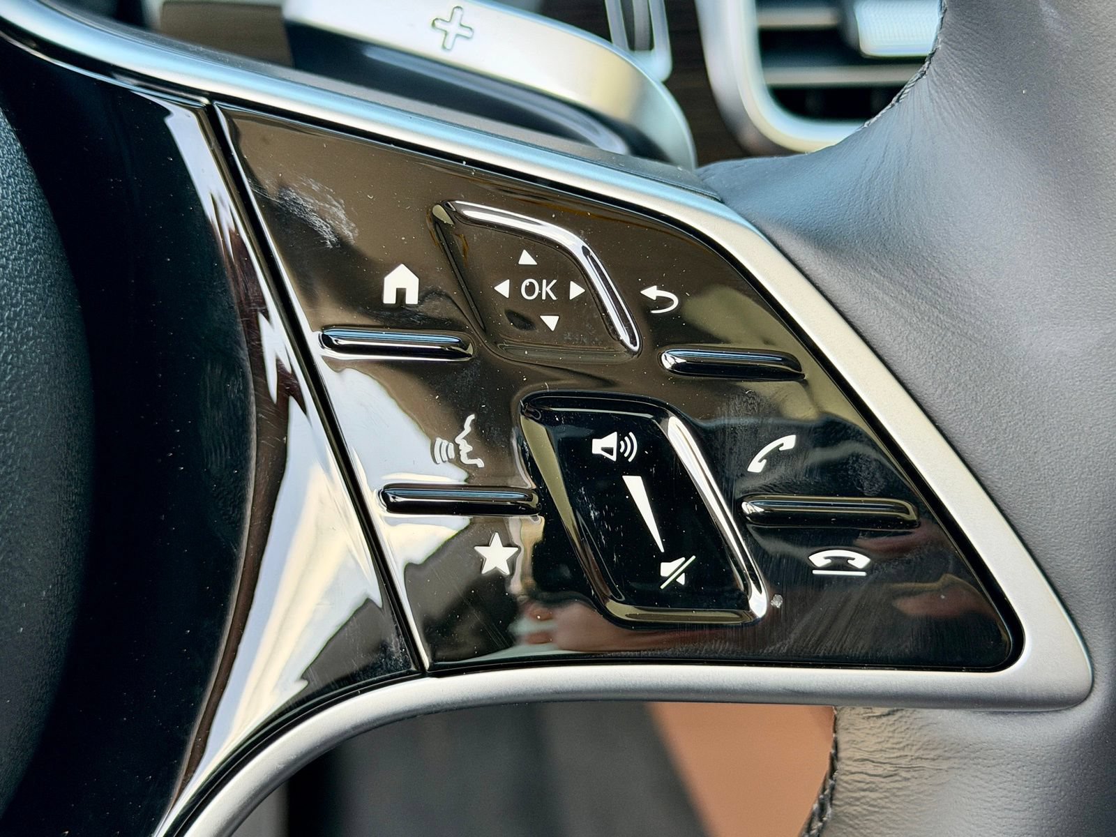 New 2026 Mercedes-Benz GLS 450 4MATIC image 23