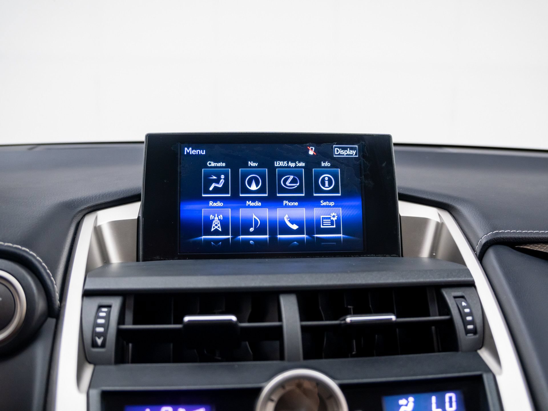 Used 2015 Lexus NX 200t AWD w/ Premium Package image 23
