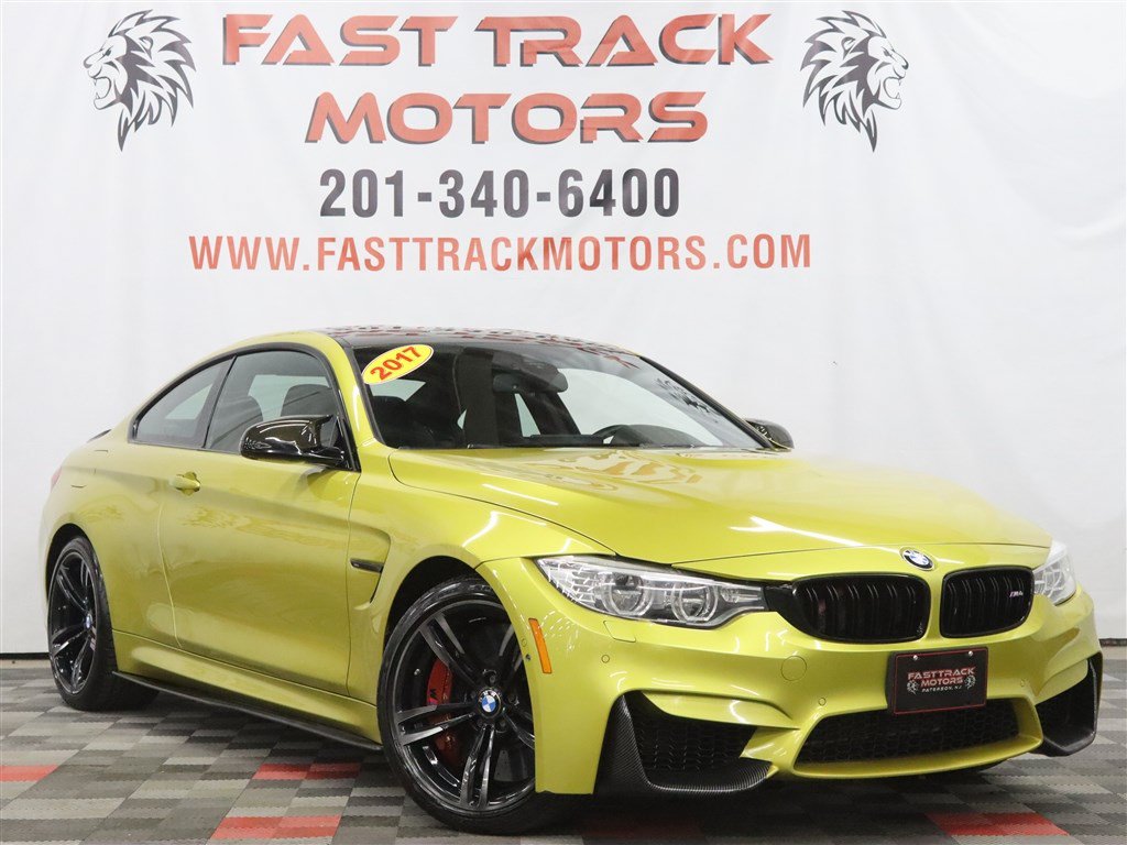 Used 2017 BMW M4 Coupe RWD image 4
