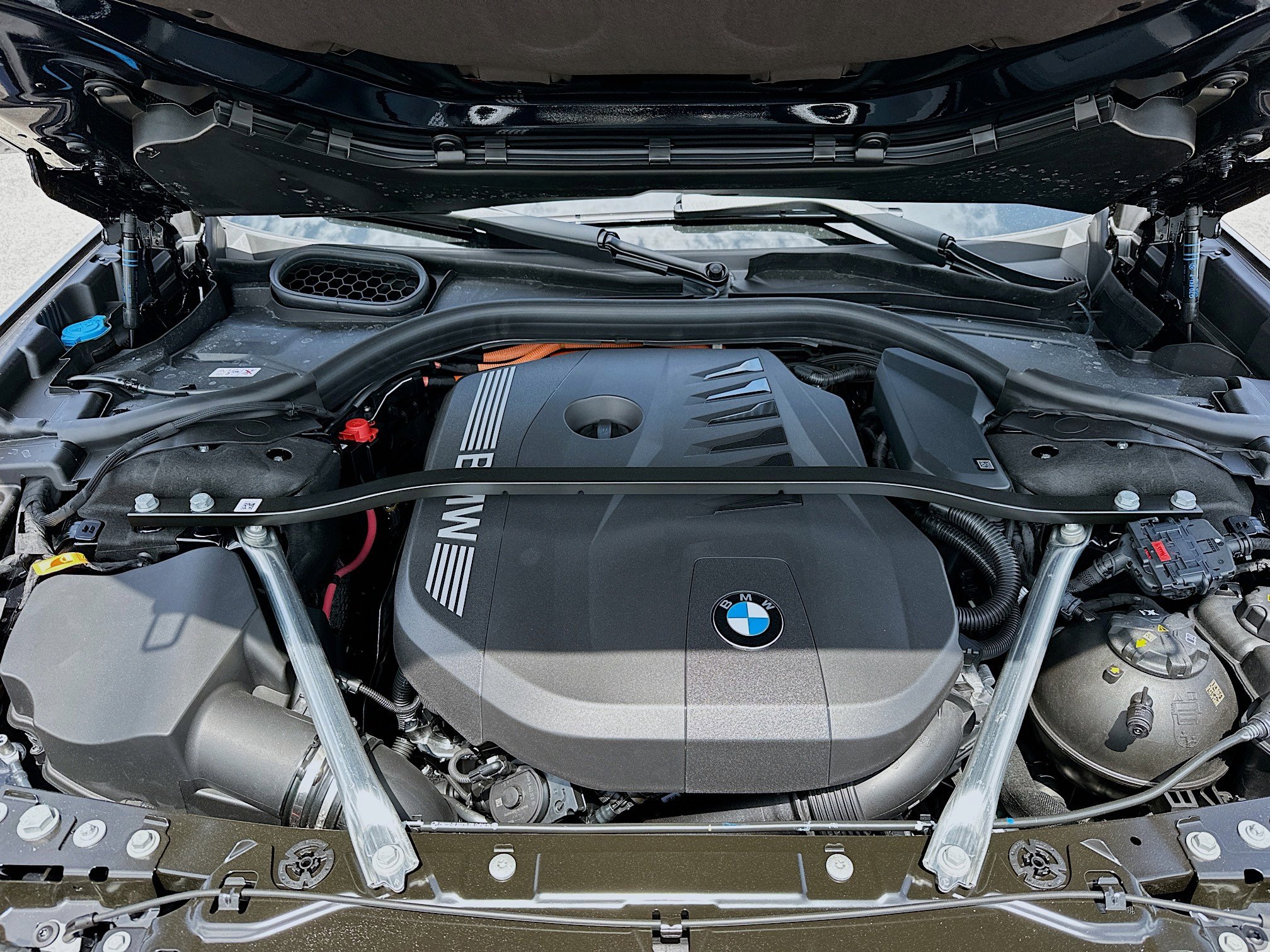 New 2025 BMW 750e xDrive w/ Luxury Rear Seating Package image 27