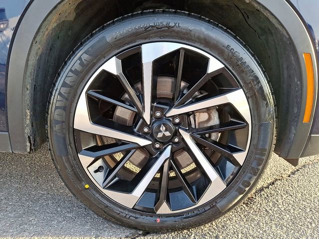 Used 2024 Mitsubishi Outlander SE image 8