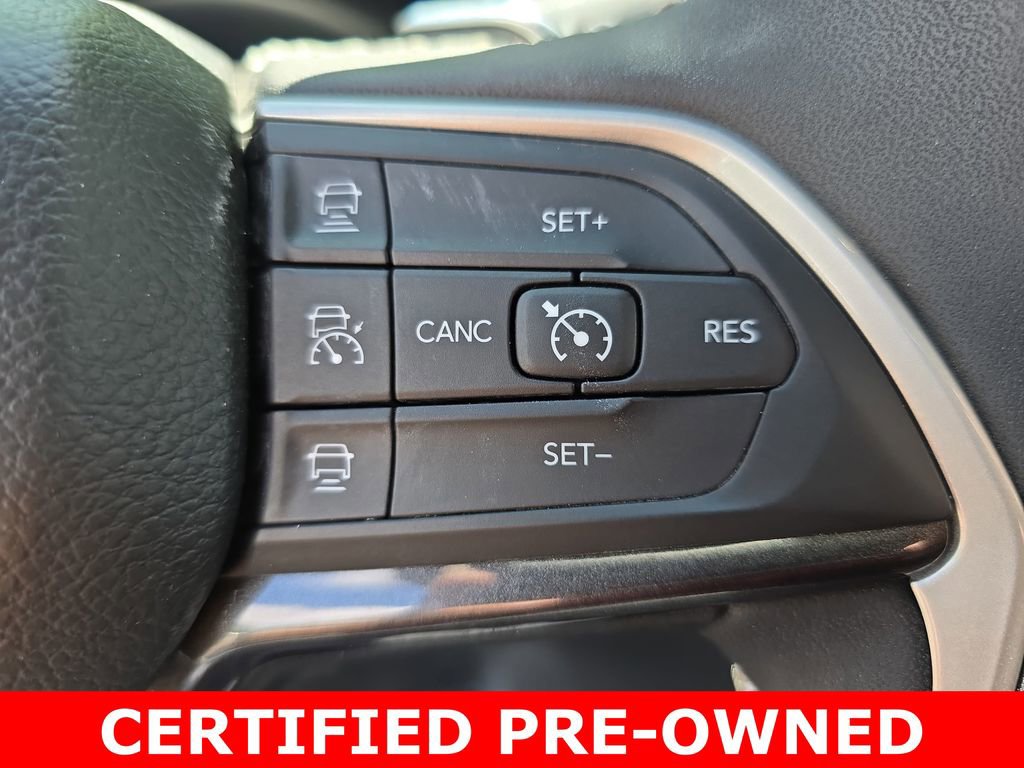 Used 2023 Jeep Grand Cherokee Altitude image 19
