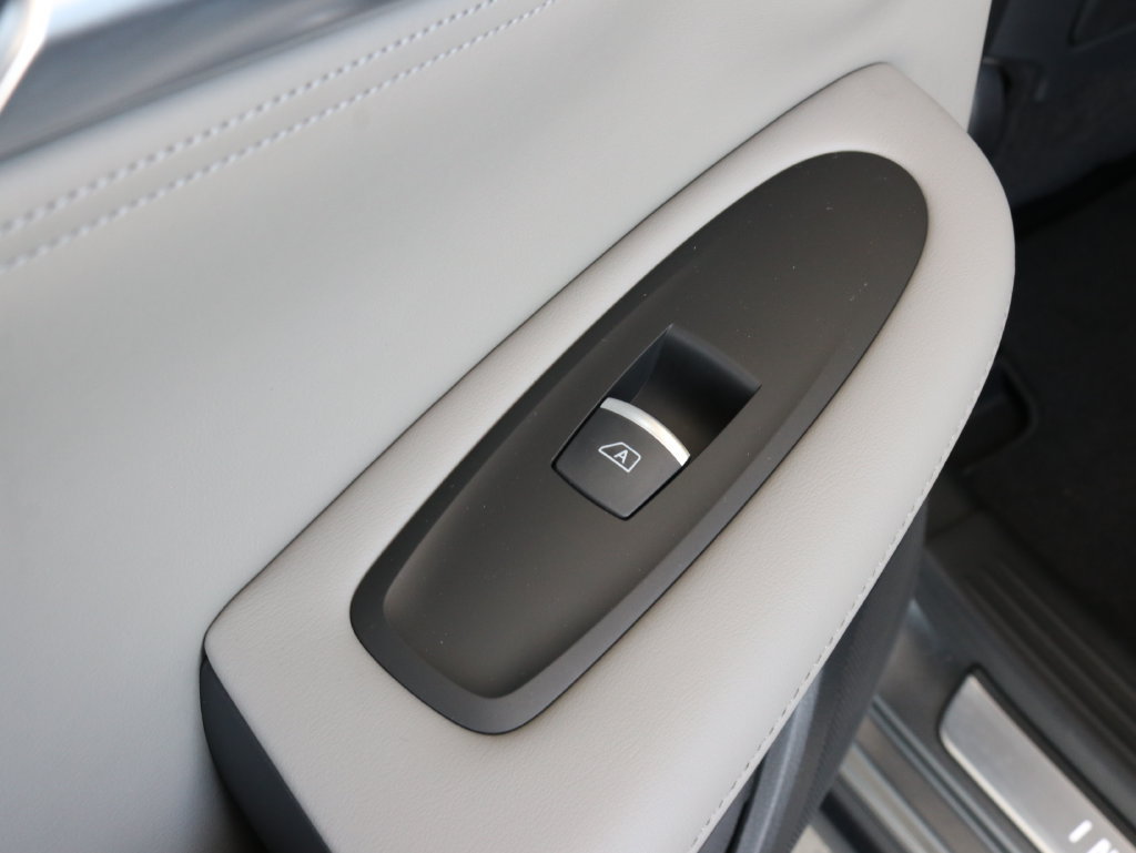 Used 2023 INFINITI QX50 Sensory AWD/4WD image 34