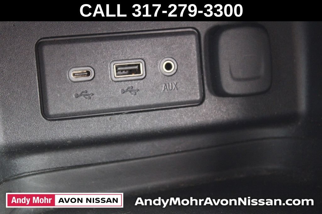 Used 2020 Chevrolet Equinox LT FWD image 38