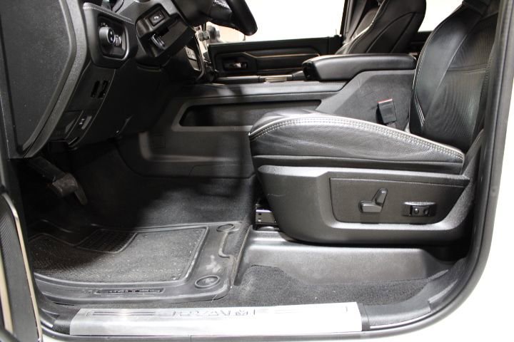 Used 2022 RAM 2500 Limited image 20