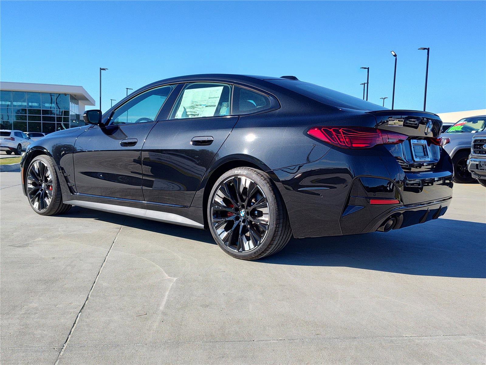 New 2026 BMW 430i w/ M Sport Package image 3