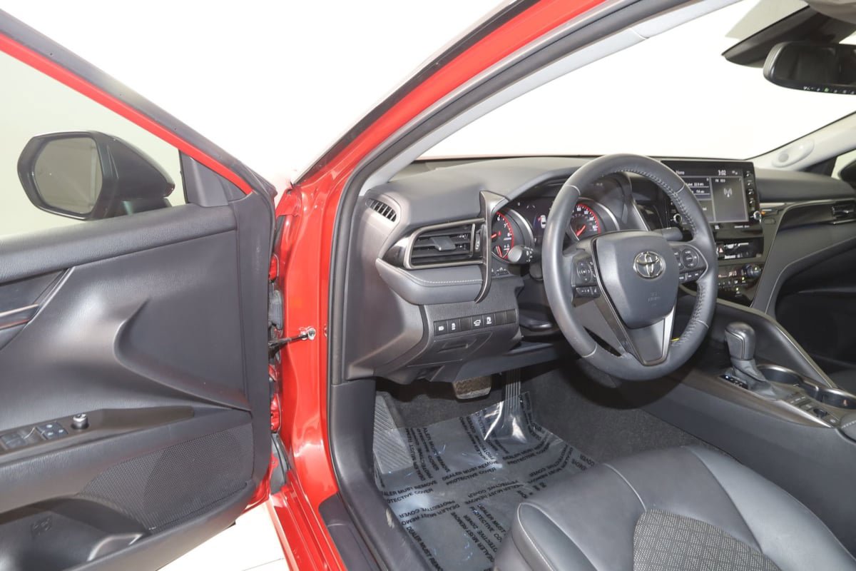 Used 2021 Toyota Camry XSE FWD image 48