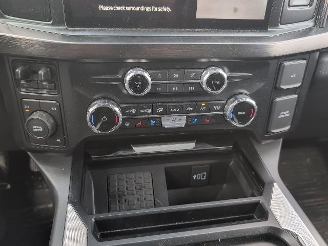 Used 2024 Ford F250 Lariat w/ Black Appearance Package image 23