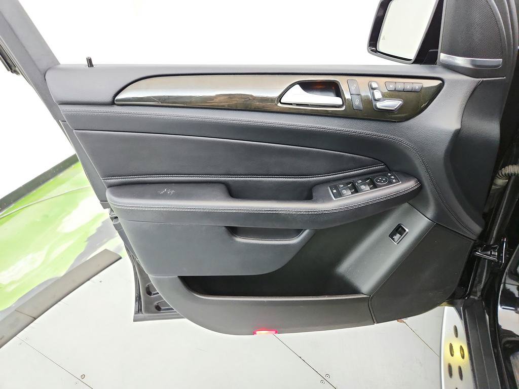 Used 2017 Mercedes-Benz GLE 43 AMG 4MATIC image 24