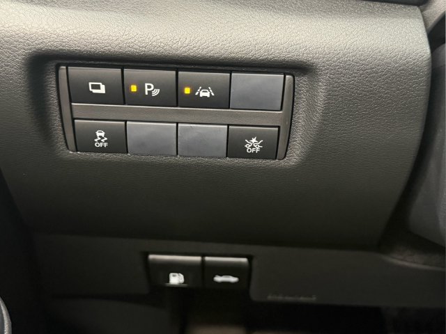 Certified 2025 Nissan Versa S w/ Trunk Package FWD image 30