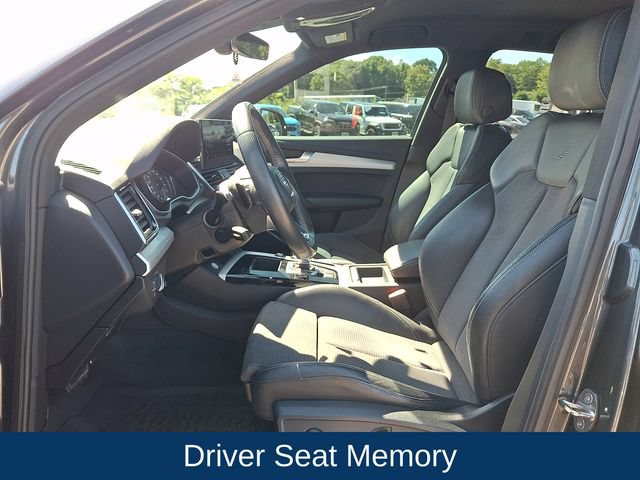 Used 2021 Audi SQ5 Premium w/ Convenience Package AWD/4WD image 2