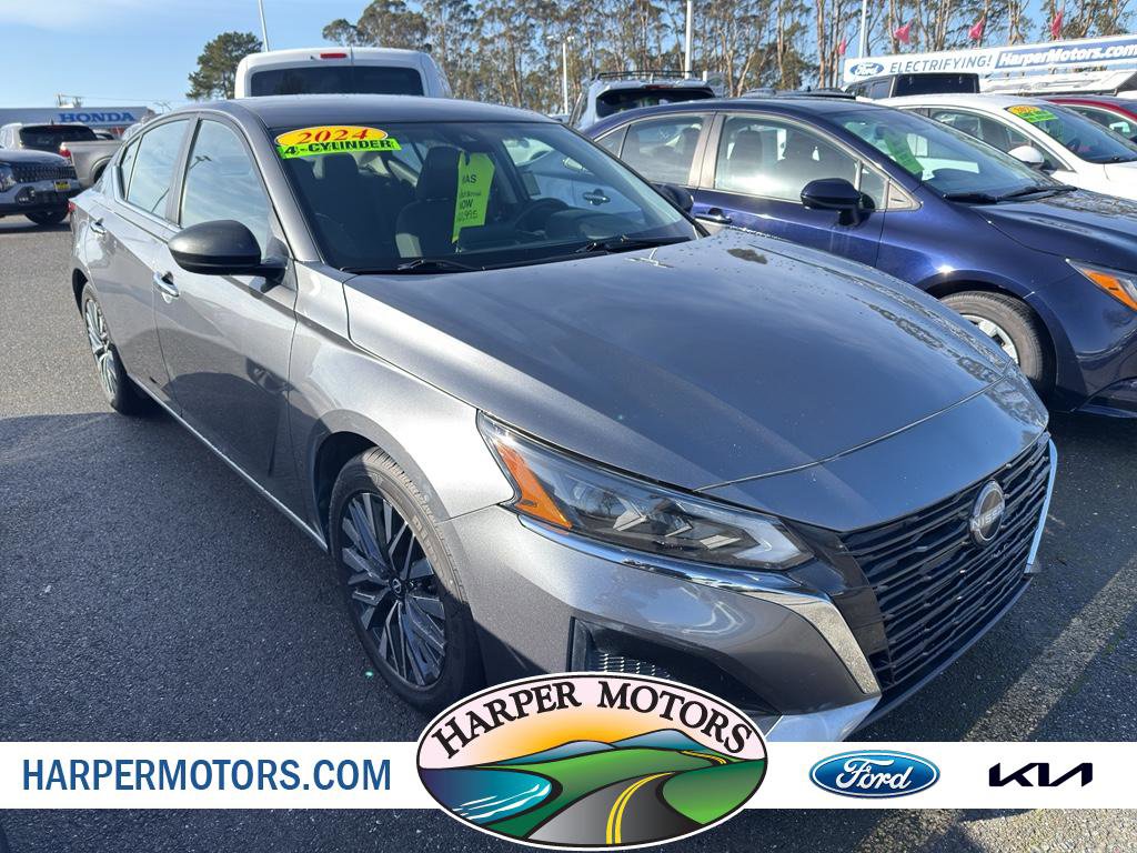 Used 2024 Nissan Altima 2.5 SV