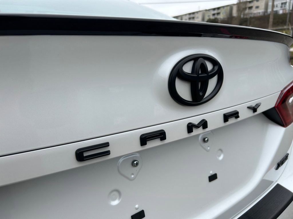 Used 2023 Toyota Camry XSE w/ Navigation Package image 31