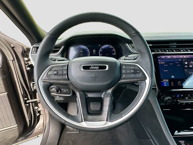 Used 2024 Jeep Grand Cherokee L Limited w/ Luxury Tech Group II image 11