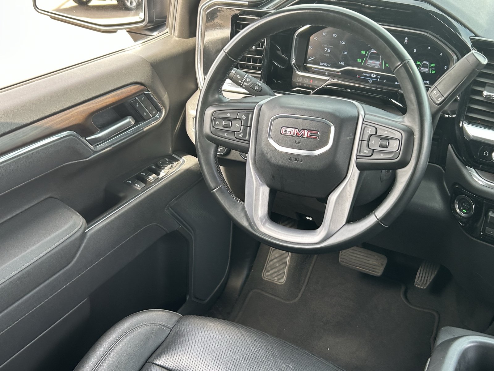 Certified 2025 GMC Sierra 1500 SLT RWD image 16