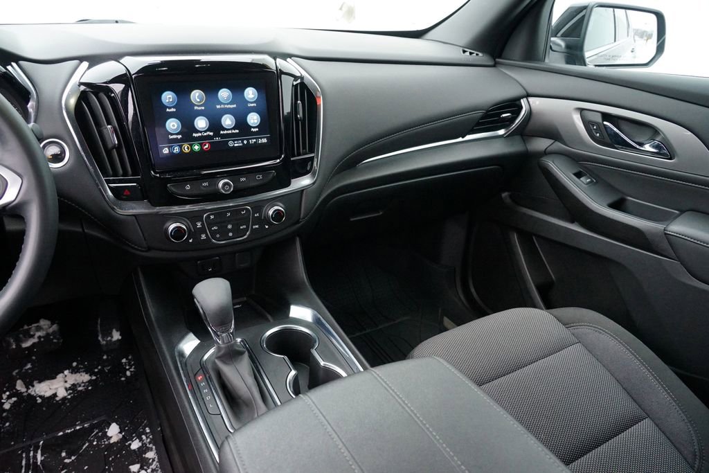 Used 2023 Chevrolet Traverse LT image 24