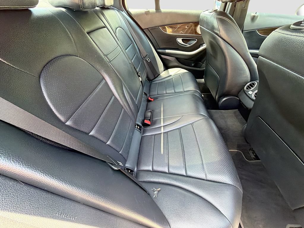 Used 2018 Mercedes-Benz C 300 4MATIC Sedan image 32