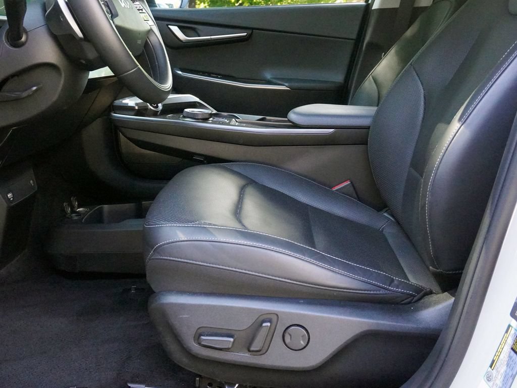 Used 2022 Kia EV6 Wind RWD image 26