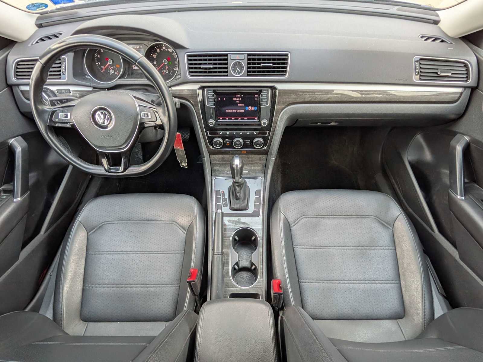 Used 2016 Volkswagen Passat 1.8T SE image 22