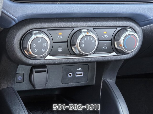 Used 2025 Nissan Versa SV FWD image 24