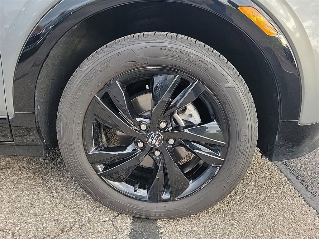 Used 2024 Buick Encore GX Sport Touring image 5