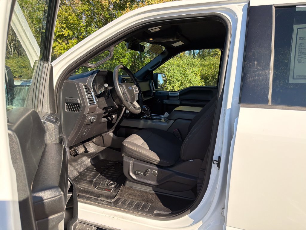 Used 2015 Ford F150 XLT w/ Equipment Group 302A Luxury AWD/4WD image 11